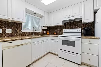 120 NW 51st Street, Deerfield Beach, FL 33064 - Photo 13