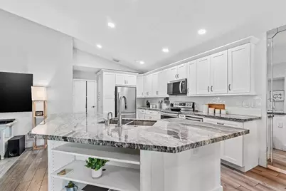 3 E Chesterfield Drive, Boynton Beach, FL 33426 - Photo 3