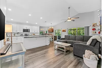 3 E Chesterfield Drive, Boynton Beach, FL 33426 - Photo 9