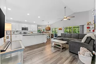 3 E Chesterfield Dr, Boynton Beach, FL 33426 - Photo 9