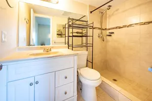 6101 N Falls Cir Dr, Lauderhill, FL 33319 - Photo 21