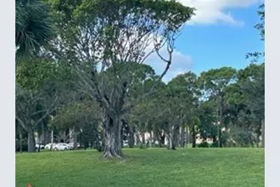 6101 N Falls Circle Drive #402, Lauderhill, FL 33319 - Photo 3