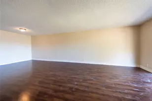 6101 N Falls Cir Dr, Lauderhill, FL 33319 - Photo 11