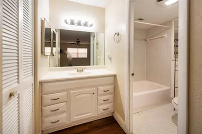 6101 N Falls Circle Drive #402, Lauderhill, FL 33319 - Photo 17