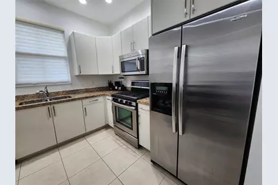 12698 NW 32nd Place, Sunrise, FL 33323 - Photo 9