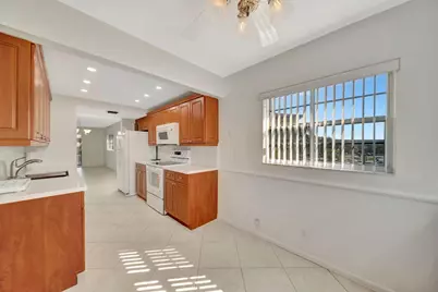 13001 SW 15th Court #312 T, Pembroke Pines, FL 33027 - Photo 7