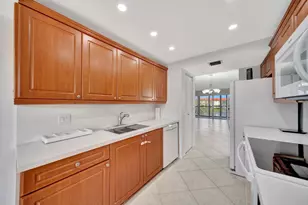 13001 SW 15th Ct, Hollywood, FL 33027 - Photo 11