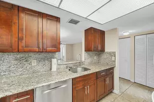 7 Willowbrook Ln, Delray Beach, FL 33446 - Photo 7