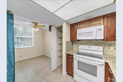 7 Willowbrook Lane #101, Delray Beach, FL 33446 - Photo 11