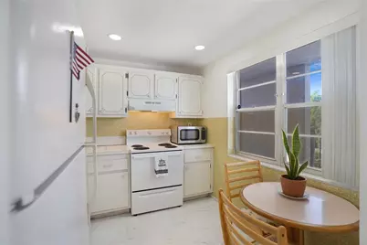 2650 NW 49th Avenue #320, Lauderdale Lakes, FL 33313 - Photo 7