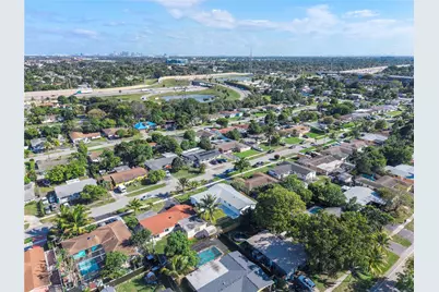 1411 NW 54th Terrace, Lauderhill, FL 33313 - Photo 43