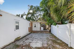 1705 Davie Blvd, Fort Lauderdale, FL 33312 - Photo 15