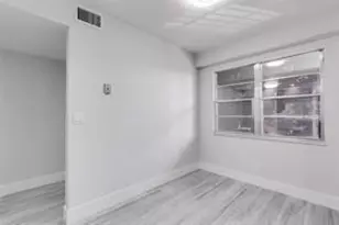 12600 SW 5th Ct, Pembroke Pines, FL 33027 - Photo 21