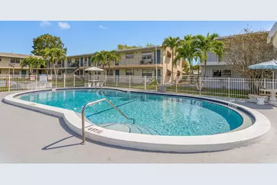 7401 Pines Boulevard #201, Pembroke Pines, FL 33024 - Photo 23