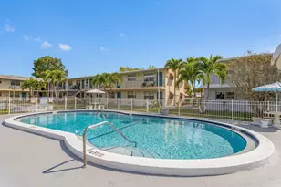 7401 Pines Blvd, Pembroke Pines, FL 33024 - Photo 23