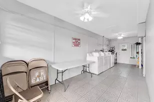 7401 Pines Blvd, Pembroke Pines, FL 33024 - Photo 19