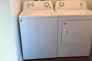 819 NE 199th St, Miami, FL 33179 - Photo 11