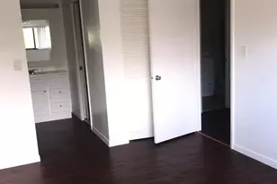 819 NE 199th St, Miami, FL 33179 - Photo 7