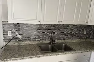 6902 SW 15th St, North Lauderdale, FL 33068 - Photo 11