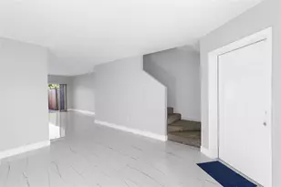 5925 SW 36th Ct, Davie, FL 33314 - Photo 7