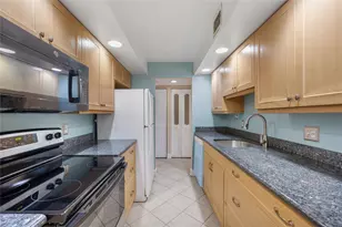 6190 Woodlands Blvd, Tamarac, FL 33319 - Photo 19