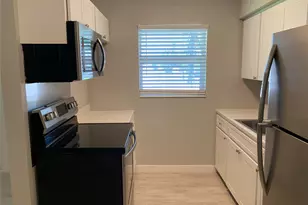 4385 NE 13th Ave, Oakland Park, FL 33334 - Photo 7