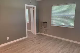 4385 NE 13th Ave, Oakland Park, FL 33334 - Photo 5