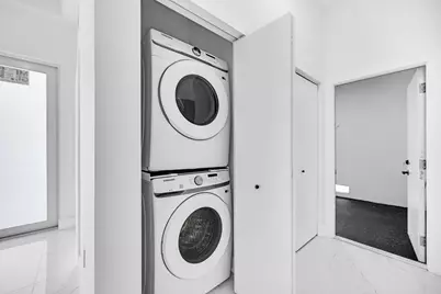 2531 NW 14th Court, Fort Lauderdale, FL 33311 - Photo 23