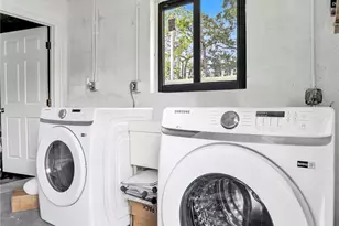 2500 NE 16th Ave, Wilton Manors, FL 33305 - Photo 13