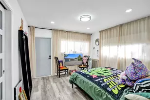 2500 NE 16th Ave, Wilton Manors, FL 33305 - Photo 27