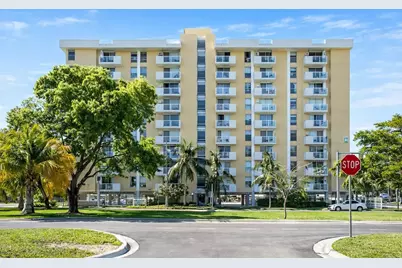 2020 NE 135th Street #502, Miami, FL 33181 - Photo 1