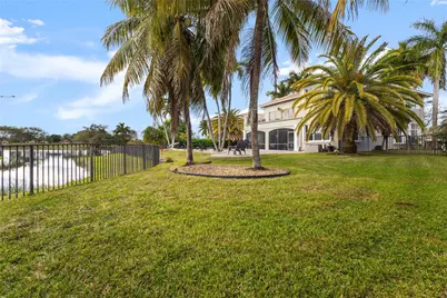 7256 NW 116th Lane, Parkland, FL 33076 - Photo 33