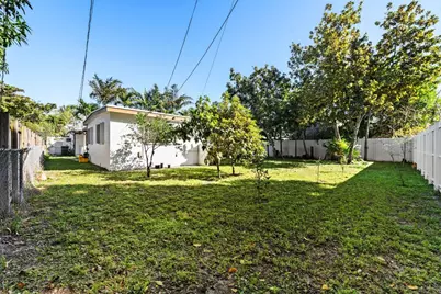 466 E 62nd Street, Hialeah, FL 33013 - Photo 27