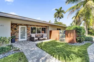 2649 NE 27th Terrace, Fort Lauderdale, FL 33306 - Photo 3