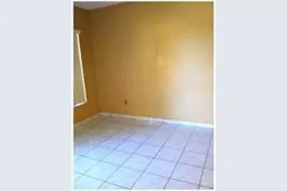 2605 W 67th Place #13-10, Hialeah, FL 33016 - Photo 5