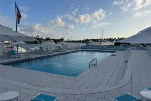 900 Bay Dr, Miami Beach, FL 33141 - Photo 11