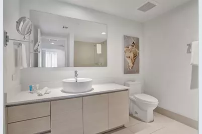 [Address not provided], Hallandale Beach, FL 33009 - Photo 15