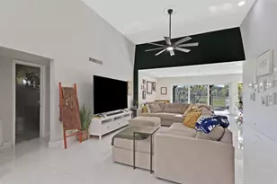 5702 Melaleuca Dr, Tamarac, FL 33319 - Photo 9