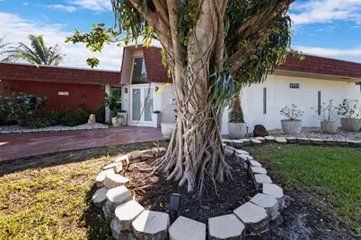 5702 Melaleuca Drive, Tamarac, FL 33319 - Photo 3