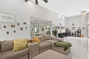 5702 Melaleuca Dr, Tamarac, FL 33319 - Photo 11