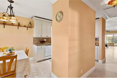 8729 Chevy Chase Drive #145, Boca Raton, FL 33433 - Photo 7