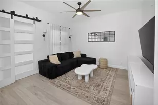 8049 Tangelo Dr, Boynton Beach, FL 33436 - Photo 9