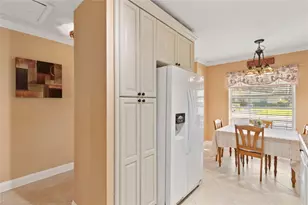 8729 Chevy Chase Dr, Boca Raton, FL 33433 - Photo 5