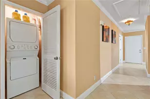 8729 Chevy Chase Dr, Boca Raton, FL 33433 - Photo 15