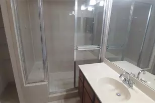 6735 Coral Lake Dr, Pompano Beach, FL 33063 - Photo 9