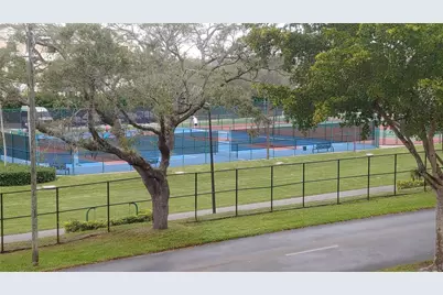 6735 Coral Lake Drive #6735, Pompano Beach, FL 33063 - Photo 11