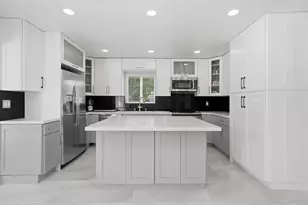 1580 NE 34th St, Fort Lauderdale, FL 33334 - Photo 3