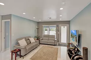 1580 NE 34th St, Oakland Park, FL 33334 - Photo 13