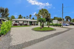 1580 NE 34th St, Oakland Park, FL 33334 - Photo 35