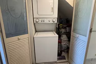 11183 NW 7th St, Miami, FL 33172 - Photo 13